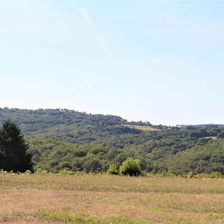 Maison Rustique Pres De Sarlat: 4 Chambres, Jardin, Wi-fi, Activites Nature, Ferme Et A Proximite - Fr-1-616-186 Tamnies