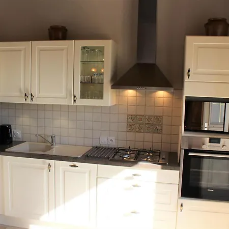 Maison Rustique Pres De Sarlat: 4 Chambres, Jardin, Wi-fi, Activites Nature, Ferme Et A Proximite - Fr-1-616-186 Apartment